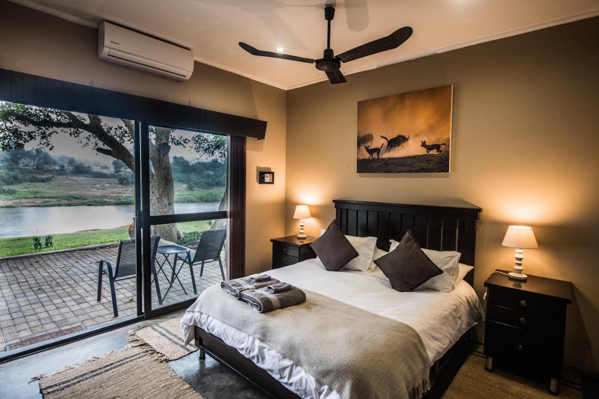 Maninghi Lodge Balule Game Reserve Exterior photo